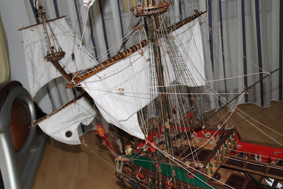 Mast und Segel der Wappen von Hamburg